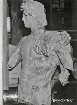 Restauration de la statue de l'Éphèbe (Jarville-la-Malgrange)